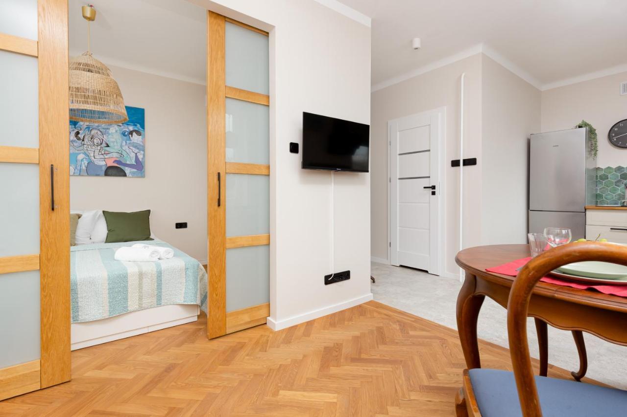 Apartment Warsaw Wiktorska By Noclegi Renters Esterno foto